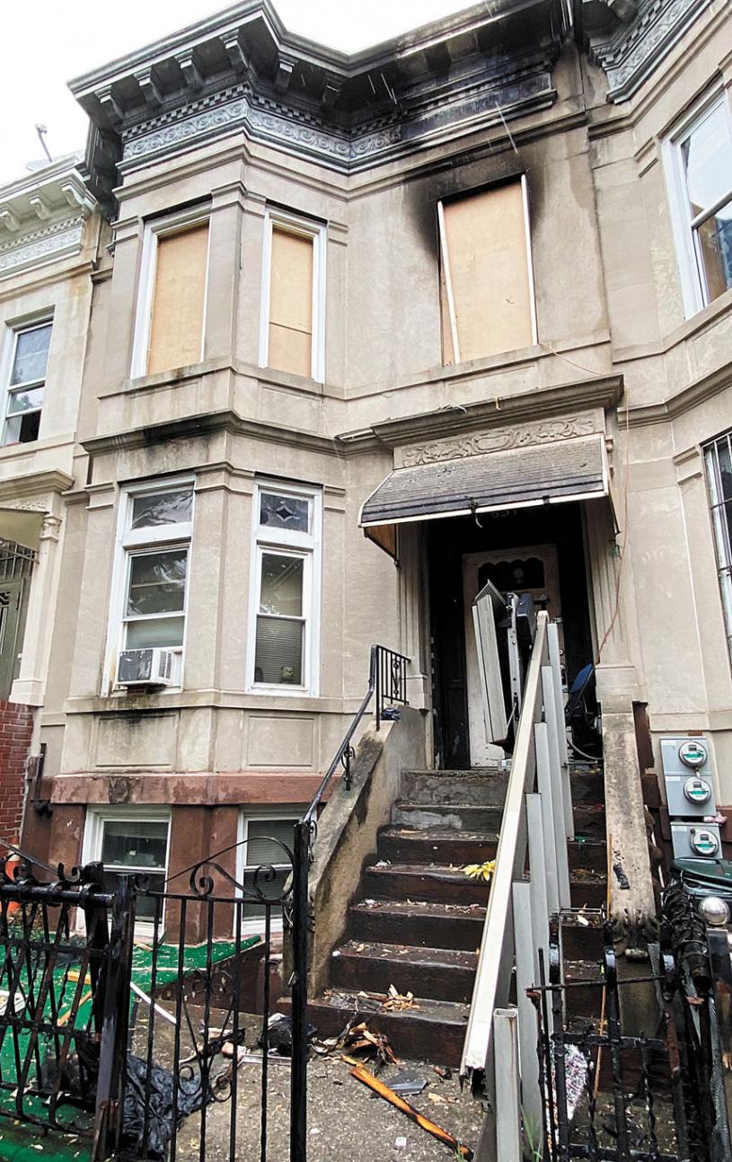 日落公園深夜火災致四人傷 星島日報 日落公園深夜火災致四人傷 星島日報