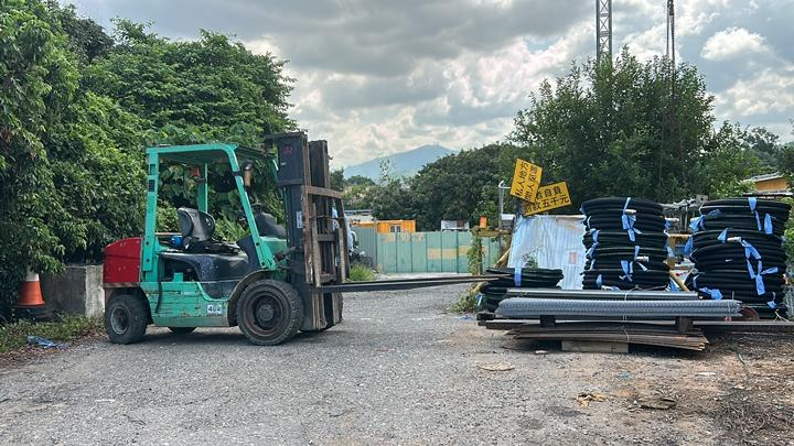 洪水橋謀殺案|死者獨居貨櫃屋捲私煙利益惹禍村民睹廿呎貨櫃香煙「堆到成座山咁」 | 星島日報